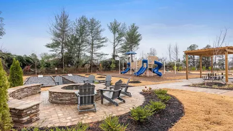 810 Embark Cir, Greer, SC 29651 photo 4