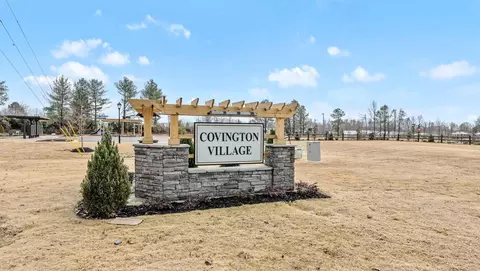 810 Embark Cir, Greer, SC 29651 photo 2
