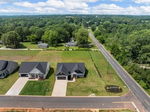 708 Mello Dr, Lyman, SC 29365 photo 2