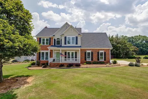 3 Promontory Ct, Greenville, SC 29615