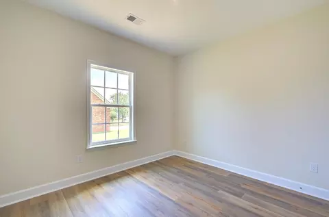 Bedroom - 201 Glen Crest Dr, Moore, SC 29369 photo 1 of 2