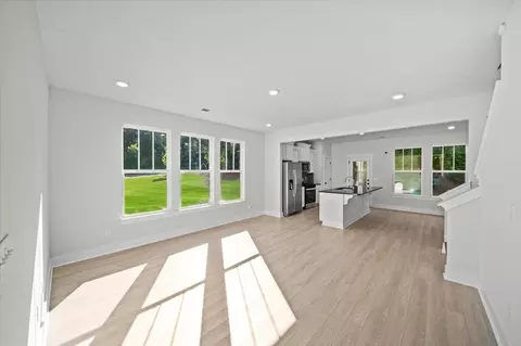 Living - 1007 Millison Pl, Moore, SC 29369 photo 3 of 4