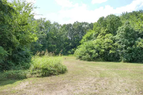 321 E Floyd Baker Blvd, Gaffney, SC 29340 photo 4
