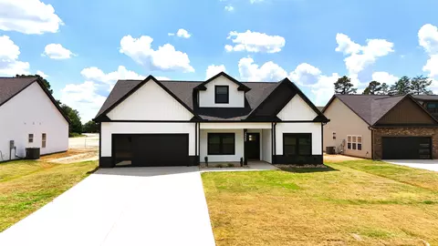 1020 S November Dr, Boiling Springs, SC 29316