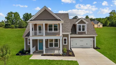 800 Lonsdale Ct, Woodruff, SC 29388