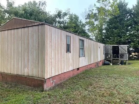 2950 Compton Bridge Rd, Campobello, SC 29322 photo 5
