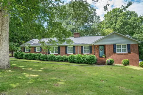 201 Sharon Dr, Spartanburg, SC 29307