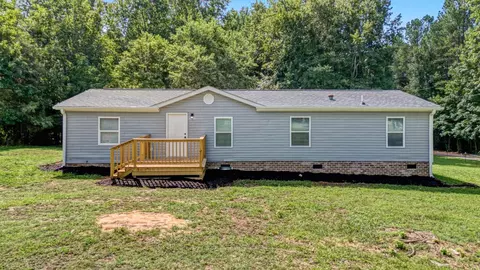 1279 Casey Rd, Woodruff, SC 29388