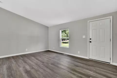 1279 Casey Rd, Woodruff, SC 29388 photo 8