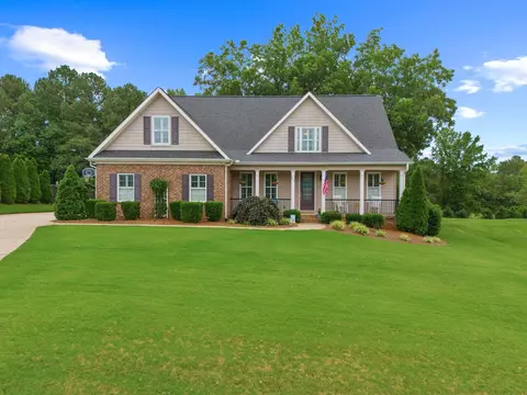 211 Piper Glen Ln, Inman, SC 29349