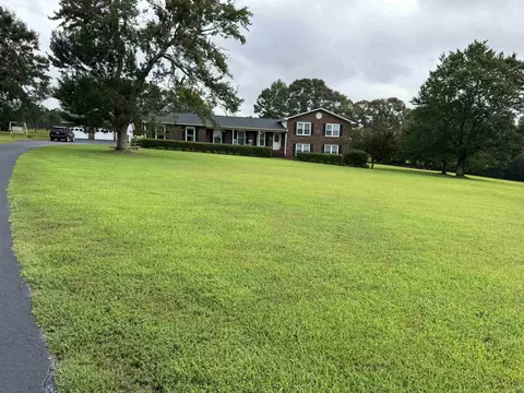 504 Jonas Cir, Chesnee, SC 29323