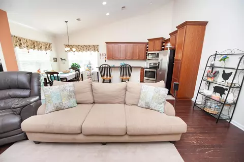 175 Castleton Cir, Boiling Springs, SC 29316 photo 5