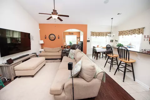 175 Castleton Cir, Boiling Springs, SC 29316 photo 7