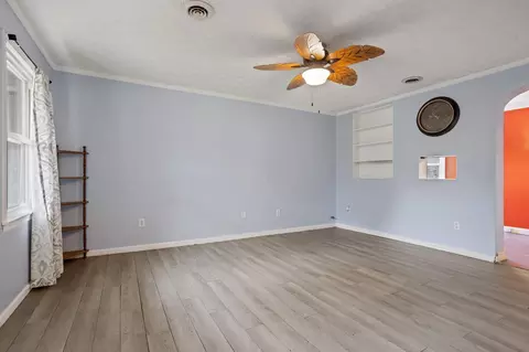 Living - 112 Snipe Ln, Easley, SC 29642 photo 1 of 3