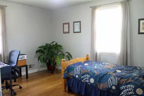 Bedroom - 656 Mega Dr, Duncan, SC 29334 photo 3 of 6