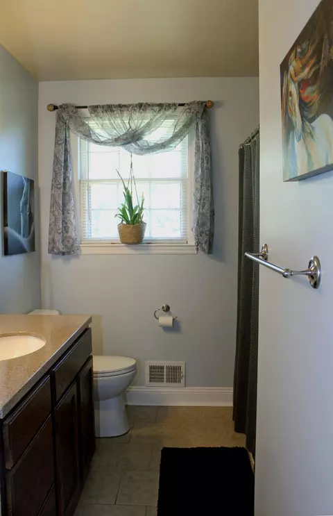 Bath - 656 Mega Dr, Duncan, SC 29334 photo 1 of 2