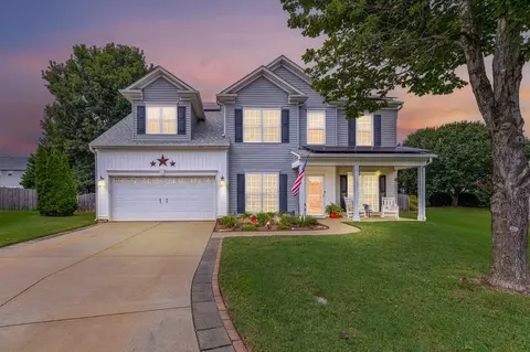 916 Saint Debbinshire Ct, Duncan, SC 29334