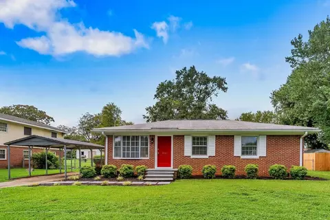 202 Old Farm Rd, Moore, SC 29369