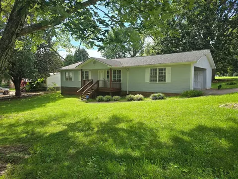 2504 W Croft Cir, Spartanburg, SC 29302