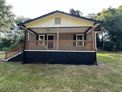 669 Old Whitney Rd, Spartanburg, SC 29303