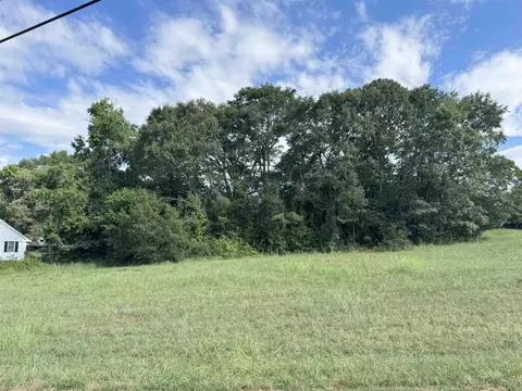 140 White Oak Rd, Greer, SC 29651