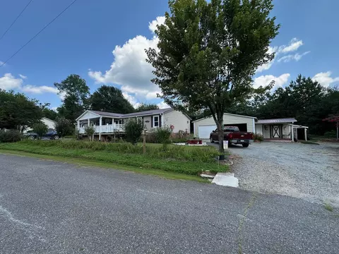 112 N Cash Ave, Chesnee, SC 29323