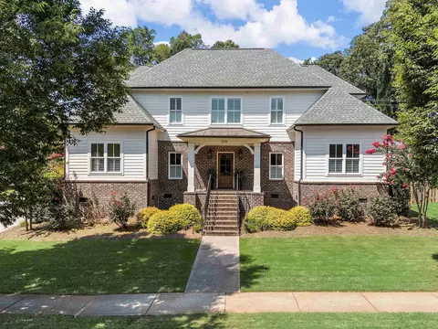 224 Halifax Ct, Spartanburg, SC 29302