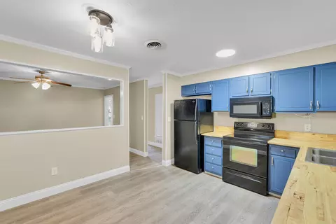Kitchen - 308 E Celestial Dr, Greer, SC 29651 photo 2 of 2