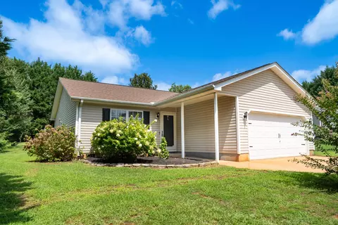 15 Becky Gibson Rd, Greer, SC 29651