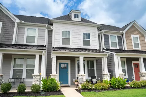 193 Dalmatian Dr, Spartanburg, SC 29307