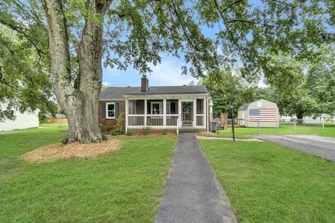 102 Elaine Ave, Taylors, SC 29687