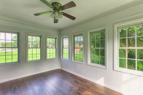 517 E Buford St, Gaffney, SC 29340 photo 8