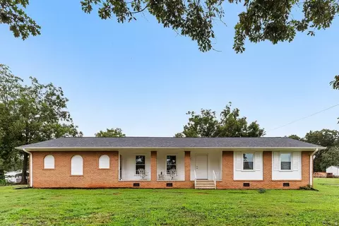 111 Melody Trl, Anderson, SC 29621