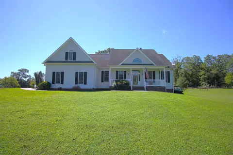 300 Apple Farm Rd, Campobello, SC 29322