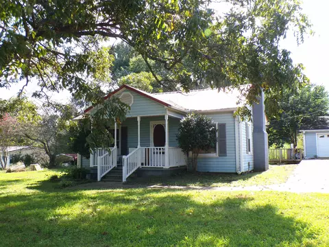 525 Island Creek Rd, Cowpens, SC 29330
