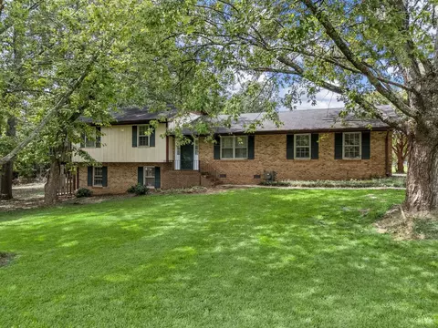 412 Harrison Ln, Spartanburg, SC 29301