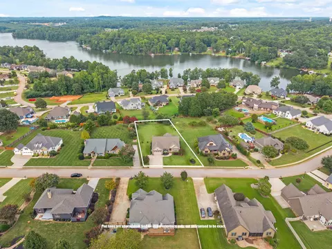 320 Reflection Dr, Lyman, SC 29365 photo 2