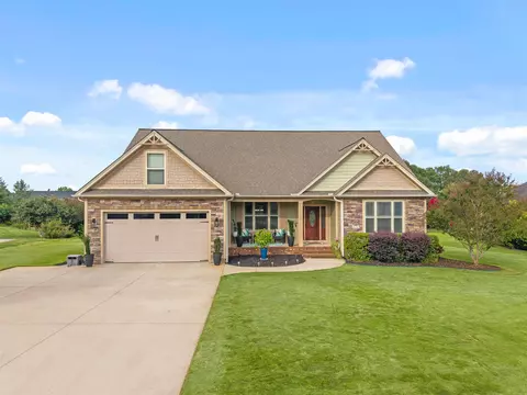 320 Reflection Dr, Lyman, SC 29365