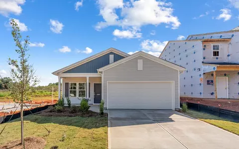12126 Lansbury Dr, Inman, SC 29349