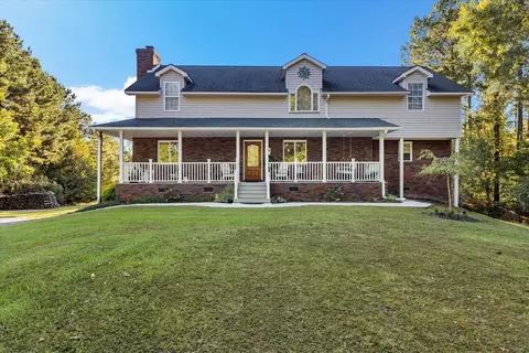 906 Burnt Gin Rd, Gaffney, SC 29340