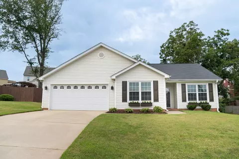 102 Hickory Rock Ln, Greer, SC 29651