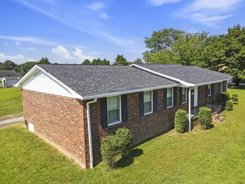 Exterior - 210 Saluda Rd, Moore, SC 29369 photo 10 of 13