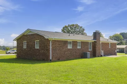 Exterior - 210 Saluda Rd, Moore, SC 29369 photo 8 of 13
