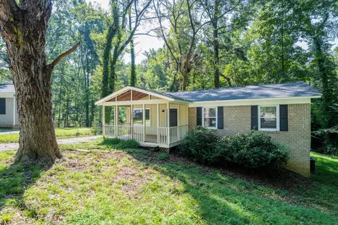 106 Carlton Ct, Spartanburg, SC 29302