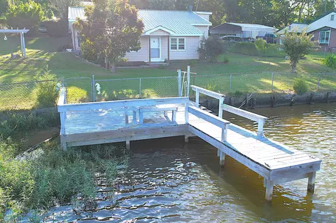 1010 Flymm Smith Rd, Waterloo, SC 29384
