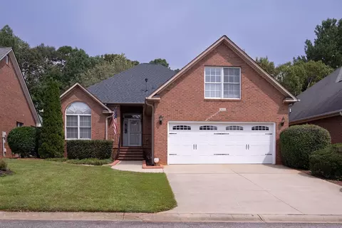 420 Savanna Plains Dr, Spartanburg, SC 29302