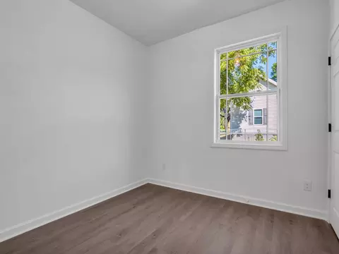 705 Broad St, Gaffney, SC 29341 photo 9
