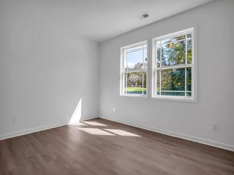 705 Broad St, Gaffney, SC 29341 photo 8