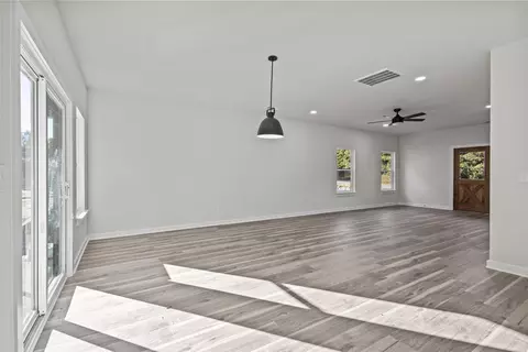 101 Daisy Ln, Easley, SC 29640 photo 5