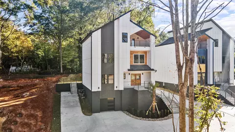 101 Daisy Ln, Easley, SC 29640